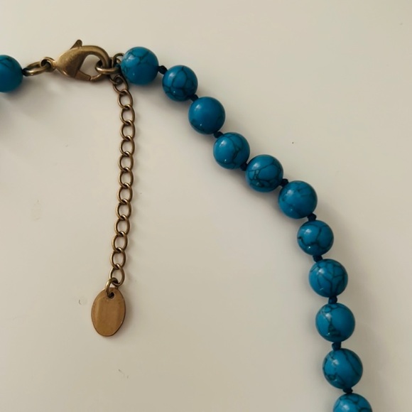 Danielle Steven’s Turquoise Crystal Statement Necklace - Picture 4 of 7